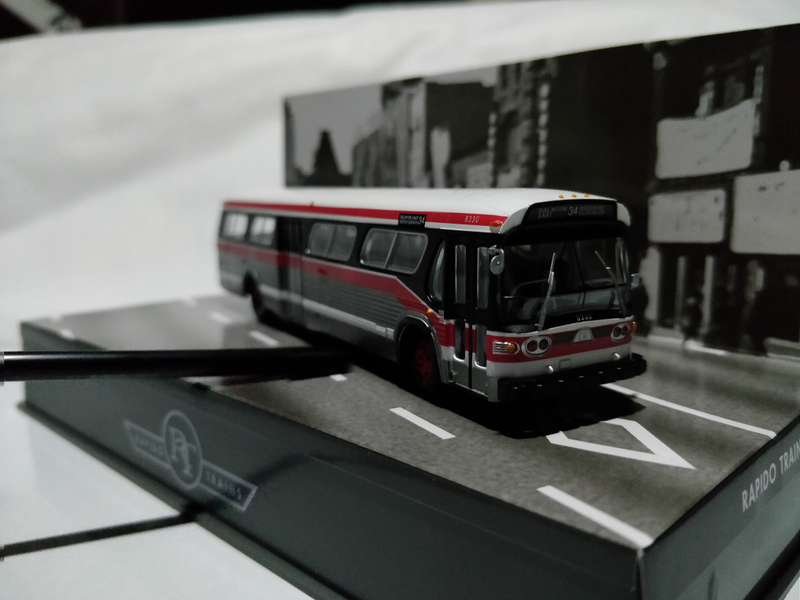 Illustration for article titled GM "Fishbowl" bus by Rapido Trains